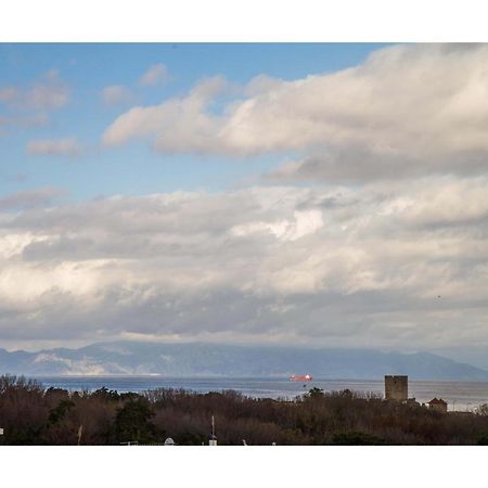 Castle Panoramic View Penthouse Near The Old Town Leilighet Rhodes City Eksteriør bilde